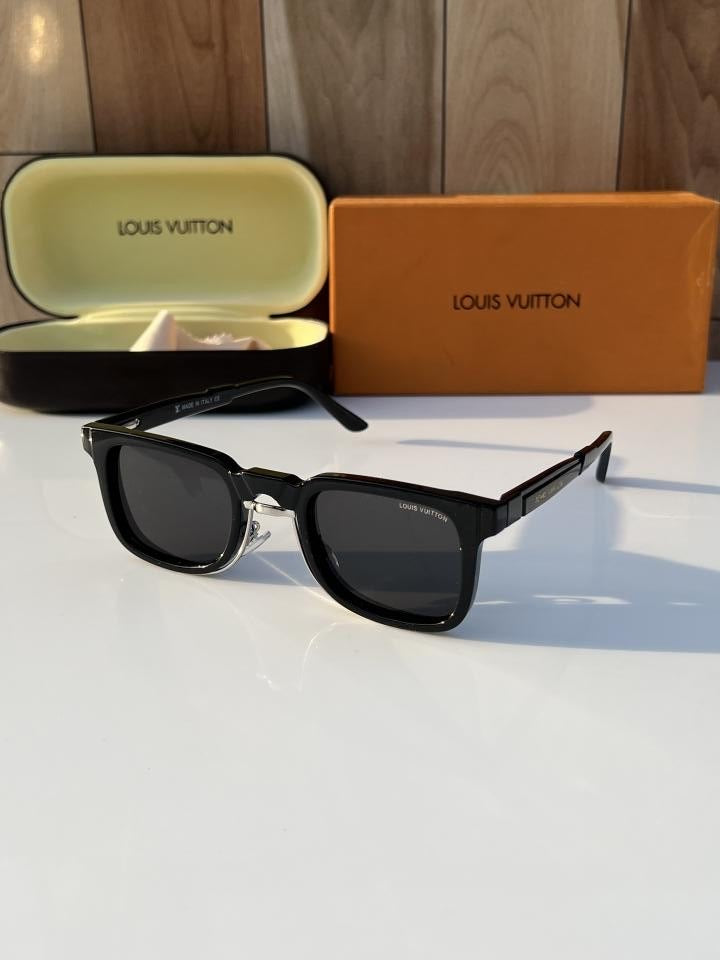 Louis Vuitton Black 1008