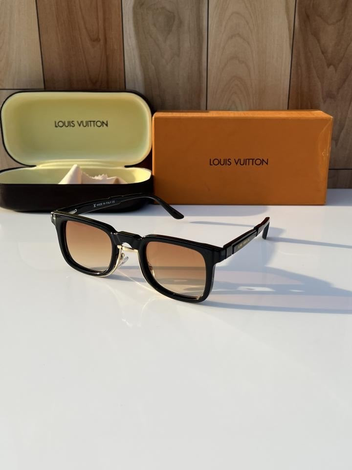 Louis Vuitton 1008 Black Peach